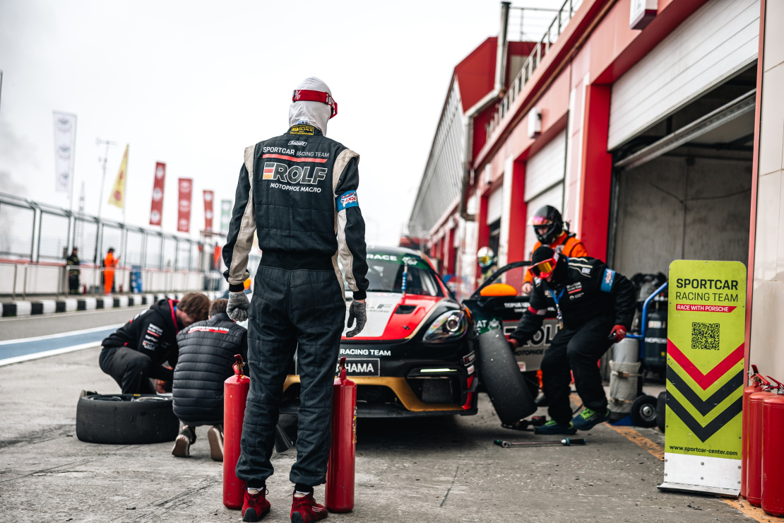 Sportcar-Racing-Team3.jpg