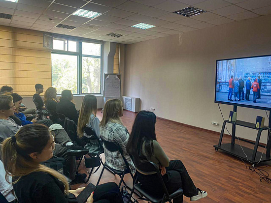 Студенты Московского Политеха посмотрели фильм о трагедии в Беслане