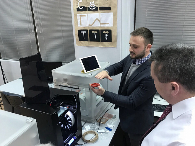 В Полиграфическом институте Московского Политеха разработали полимеры с износостойким тонкопленочным покрытием