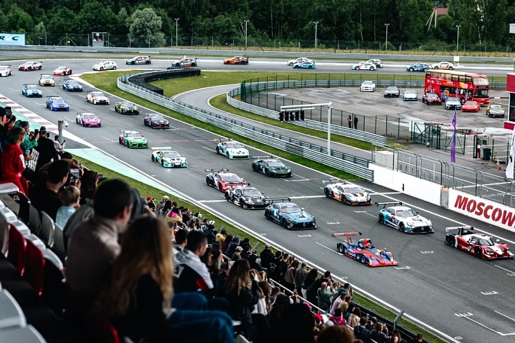 Вторая победа подряд: Sportcar Racing Team вновь выигрывает класс GT Light на этапе REC