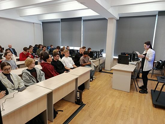 Студентам и работникам Московского Политеха рассказали о противодействии идеологии терроризма