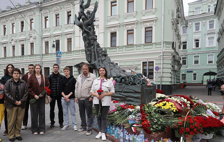 Студенты Московского Политеха почтили память жертв трагедии в Беслане