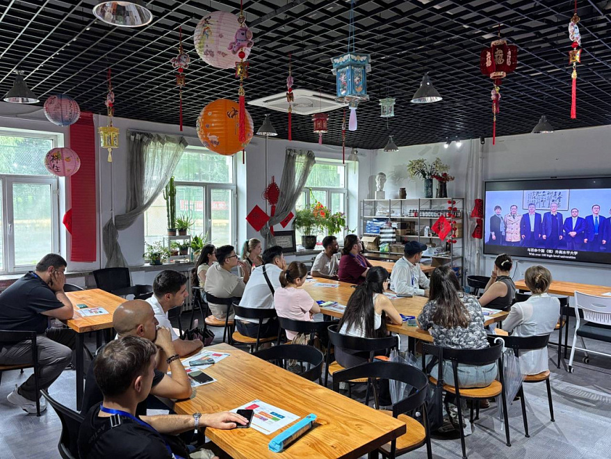 Moscow Polytech Students Explore Engineering Technologies During Internship in China